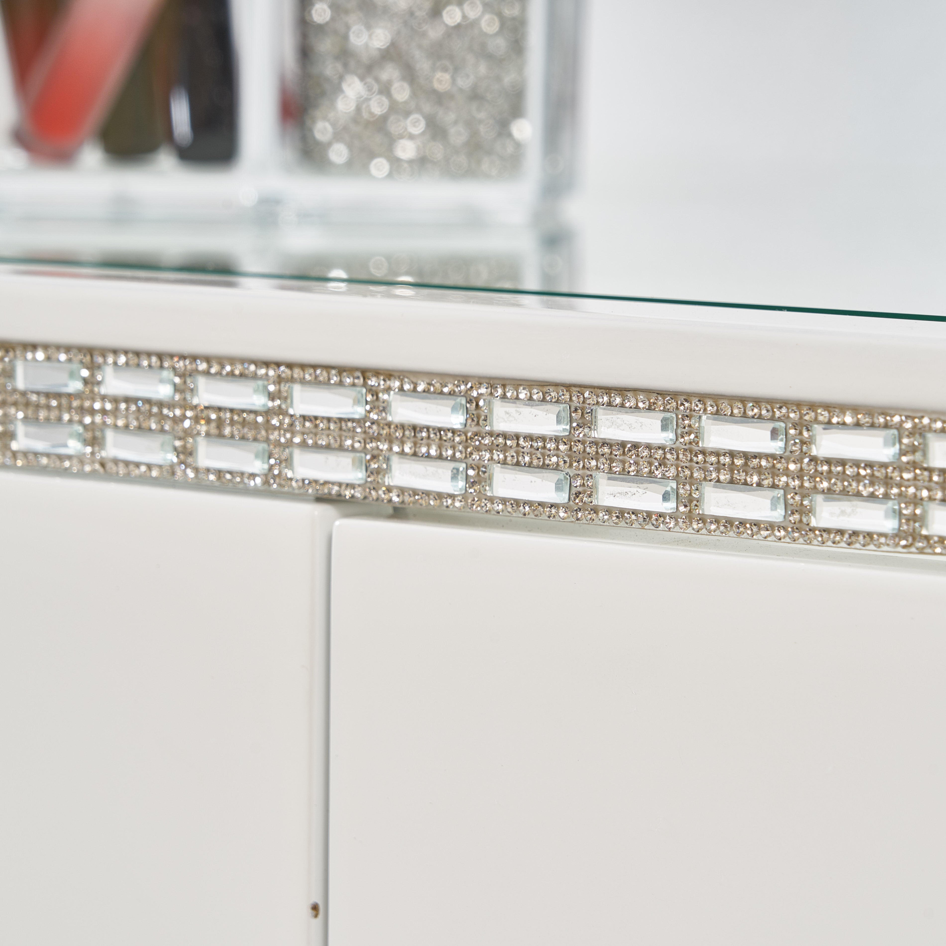 The Marilyn Hollywood Makeup Vanity Station - White