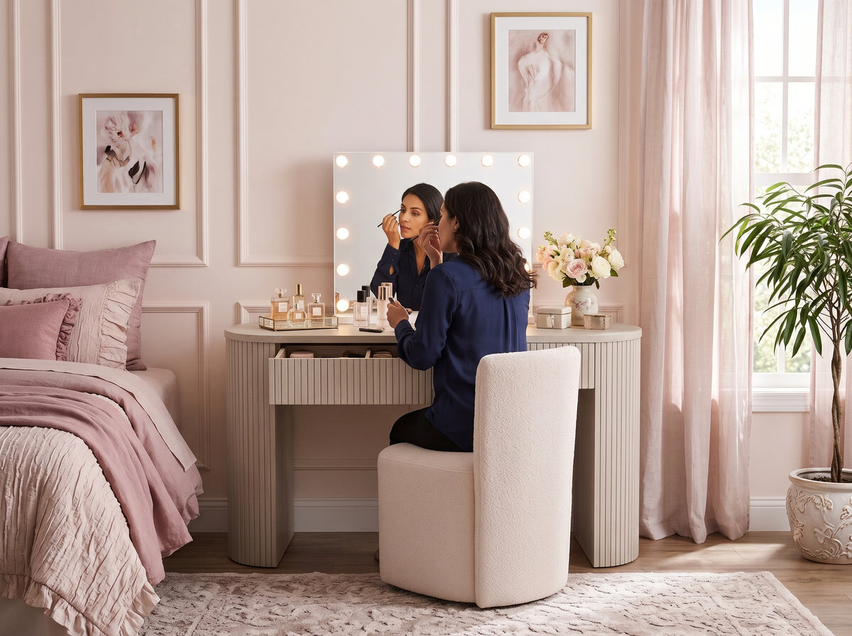 The Basma Fluted Hollywood Makeup Vanity Station - White