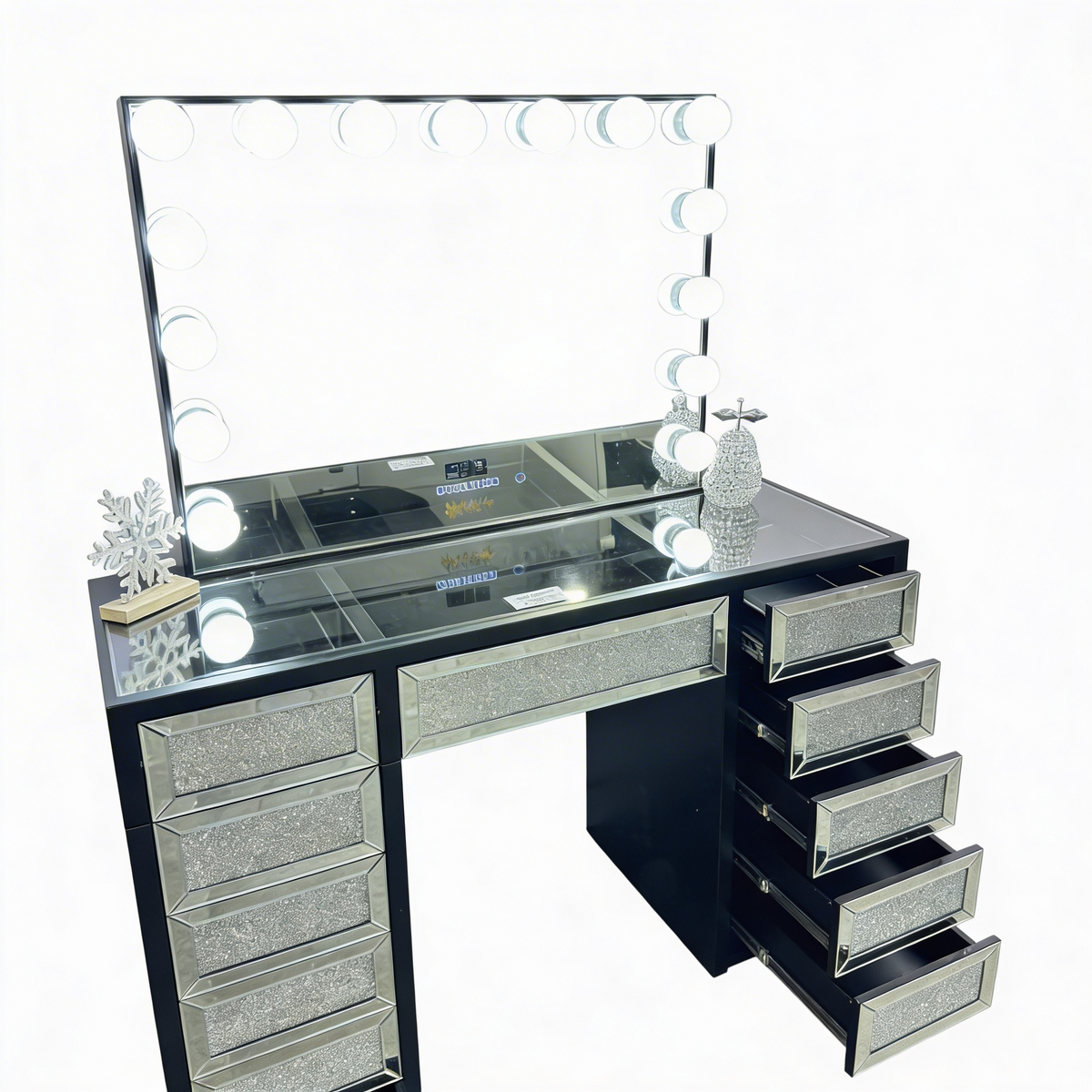 Hollywood Vanity | Illuminated Makeup Vanities & Mirrors