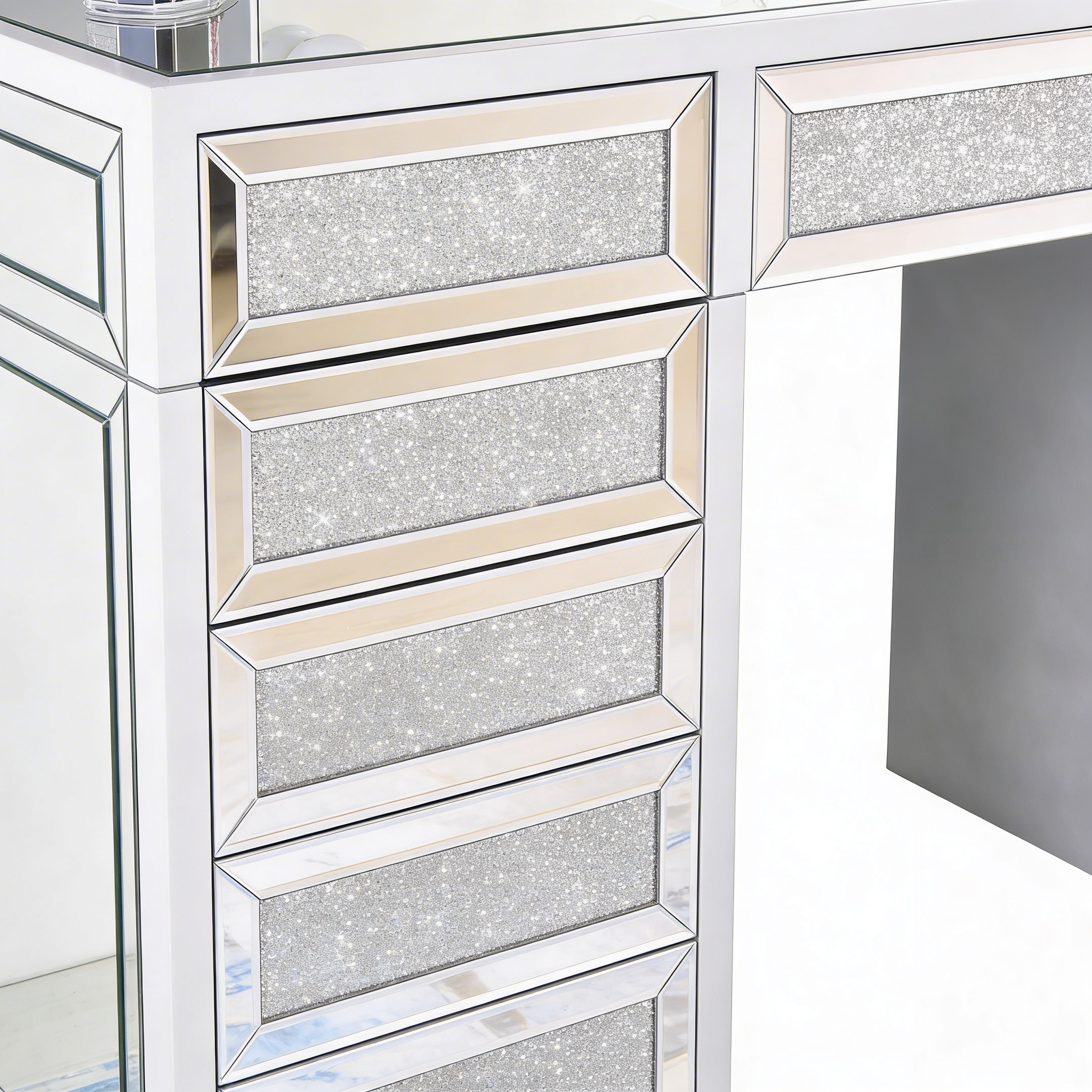 The Selena Hollywood Makeup Vanity Station - Silver